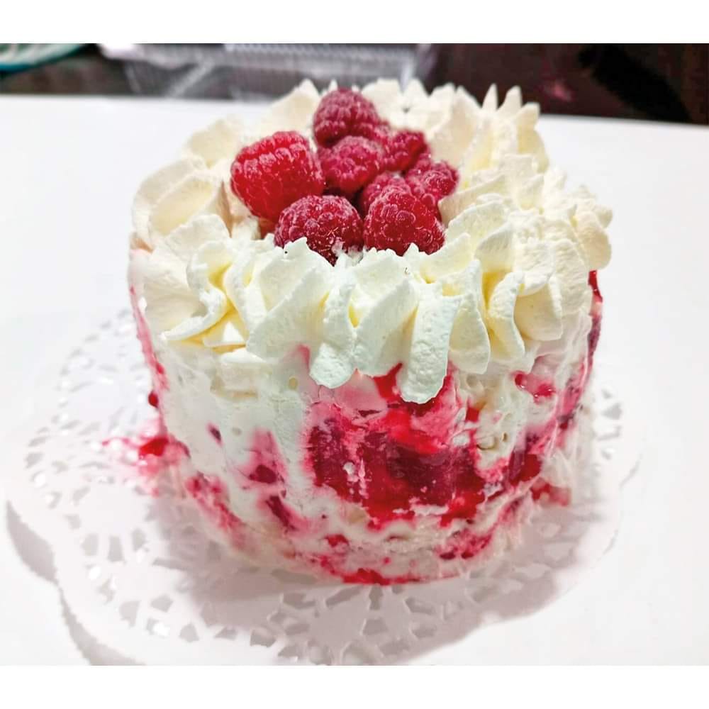 Torta helada merengue crema individual frambuesas libre de gluten y lactosa