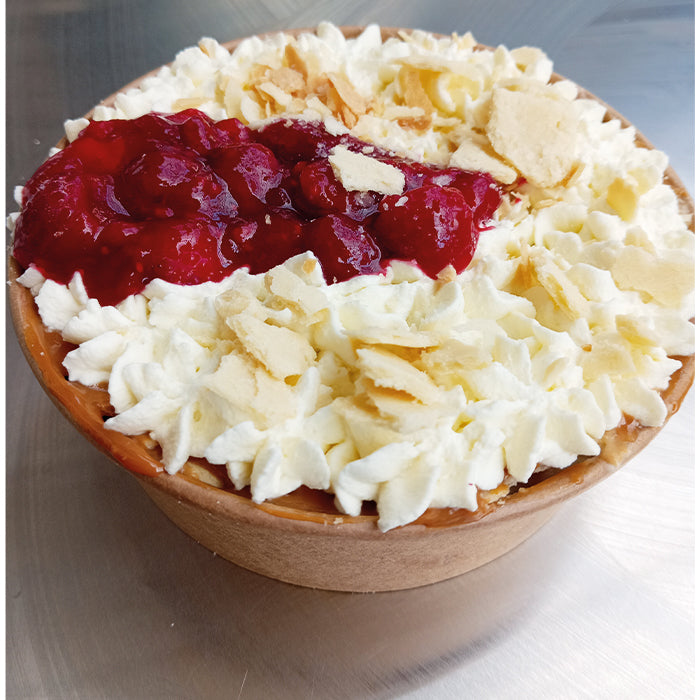 Torta Hojarascas manjar -frambuesas- crema pastelera-topping crema chantilly- libre de gluten