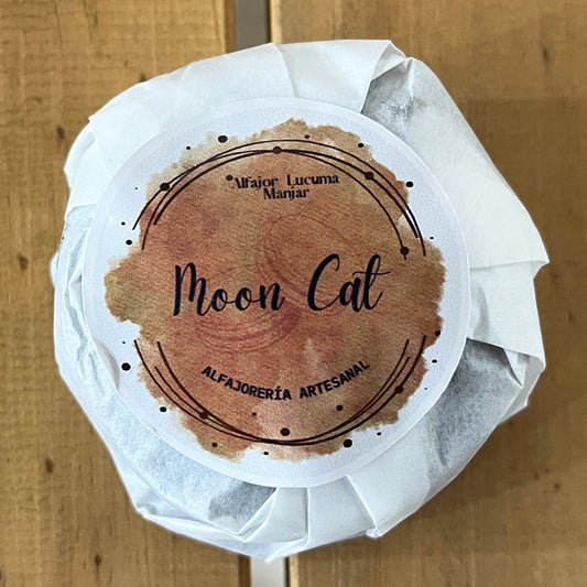 Alfajor Moon cat sin lactosa Lúcuma manjar nuez