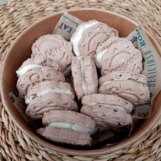 Galletitas chocolate, rellena con crema de vainilla gluten free